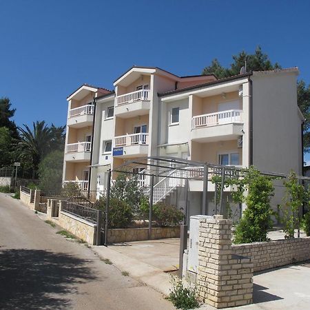 Apartments Mia Стари Град Экстерьер фото
