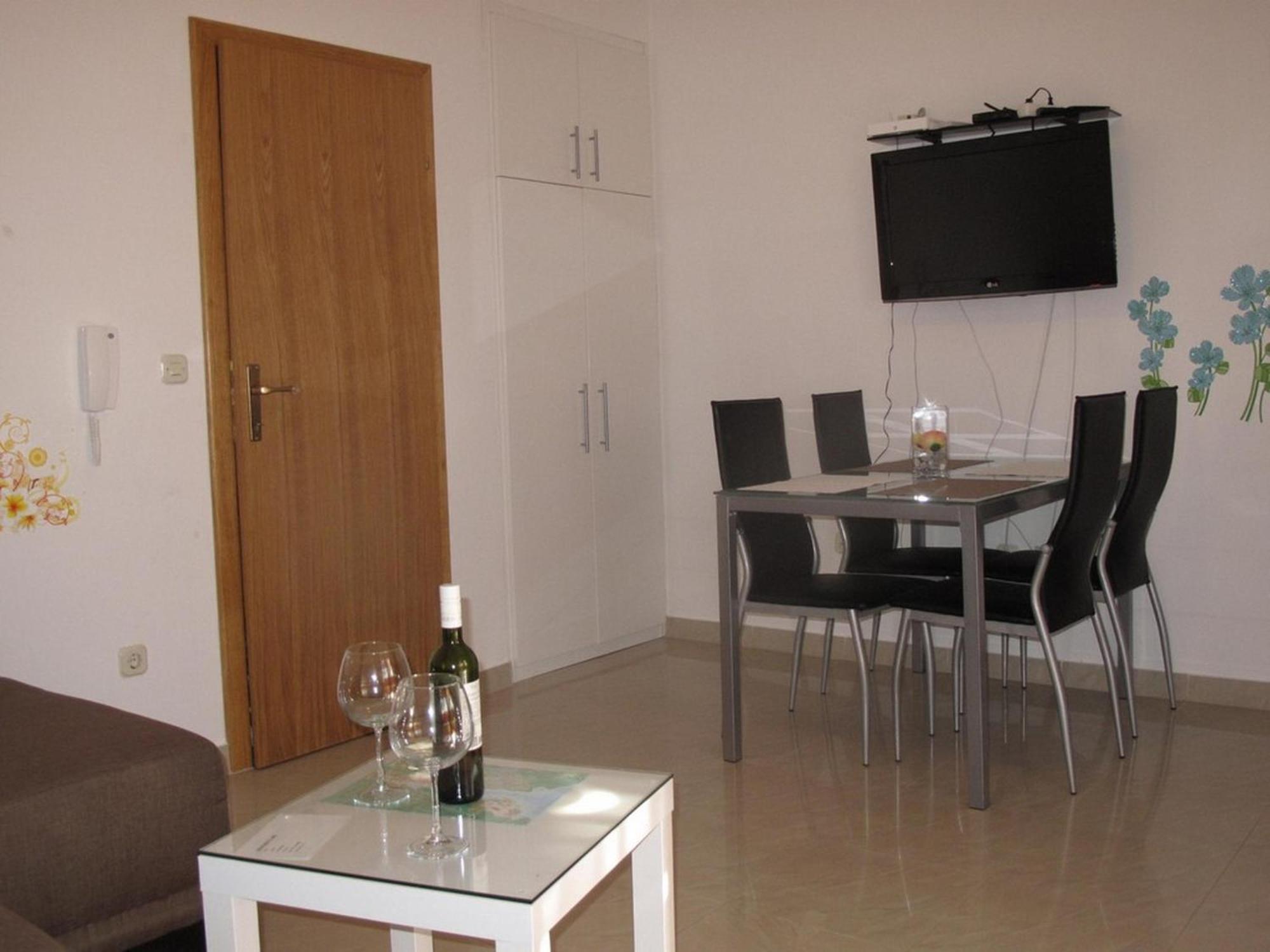 Apartments Mia Стари Град Экстерьер фото