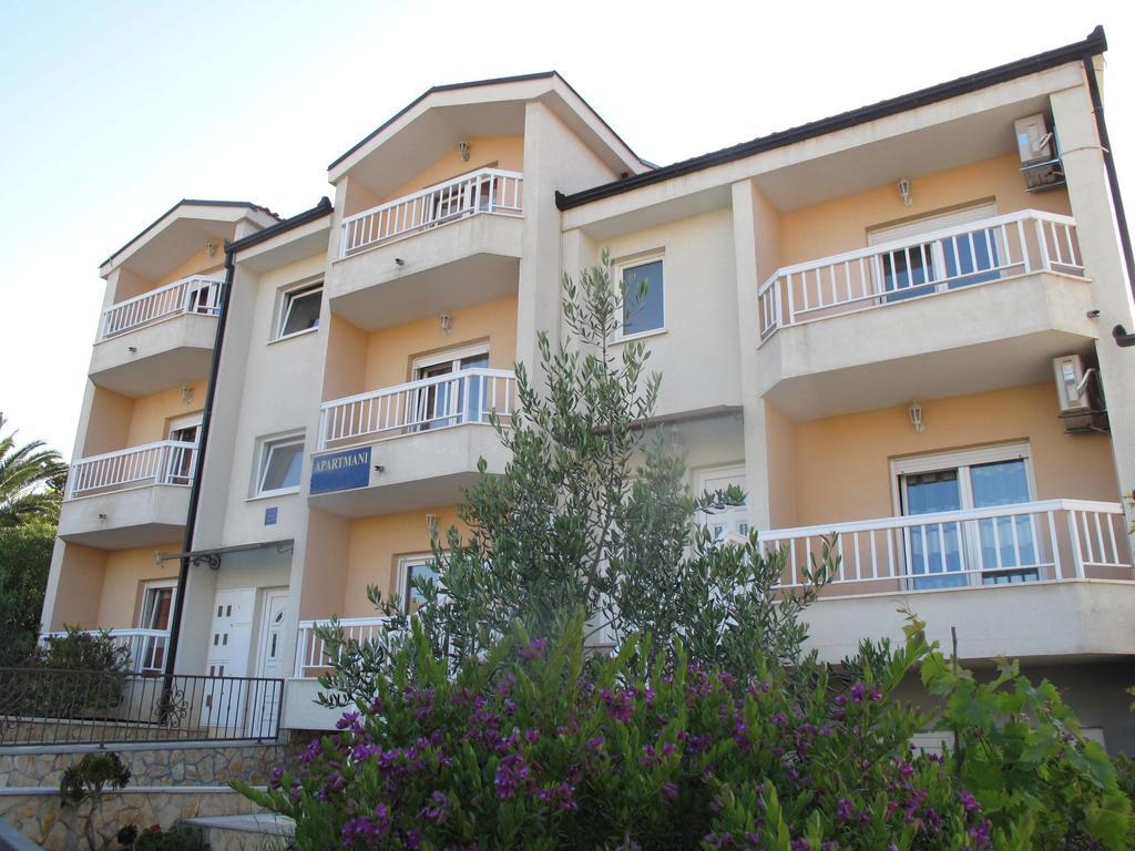 Apartments Mia Стари Град Экстерьер фото