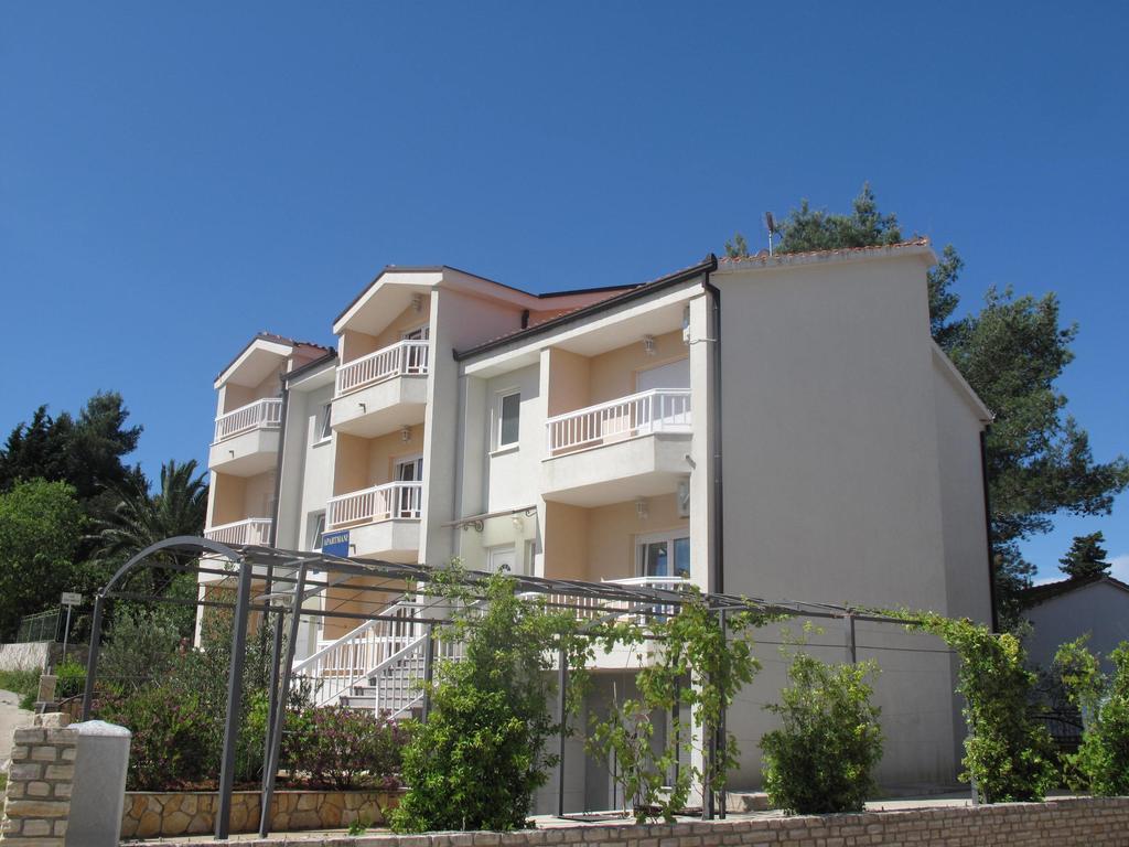Apartments Mia Стари Град Экстерьер фото