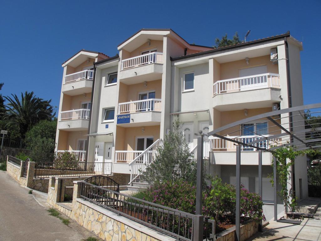 Apartments Mia Стари Град Экстерьер фото